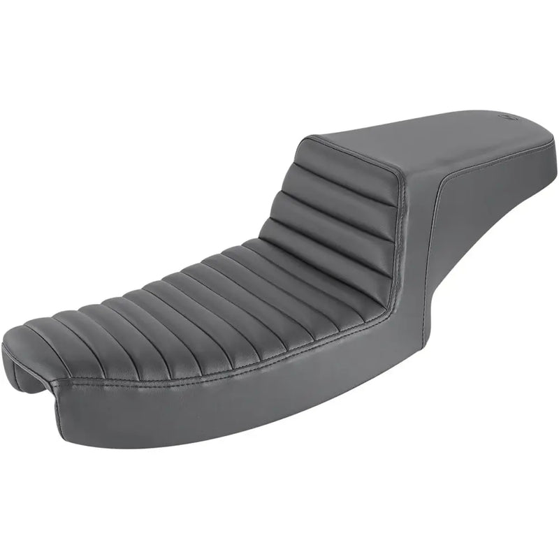 Saddlemen Tuck-n-Roll anteriore Step-Up per Harley