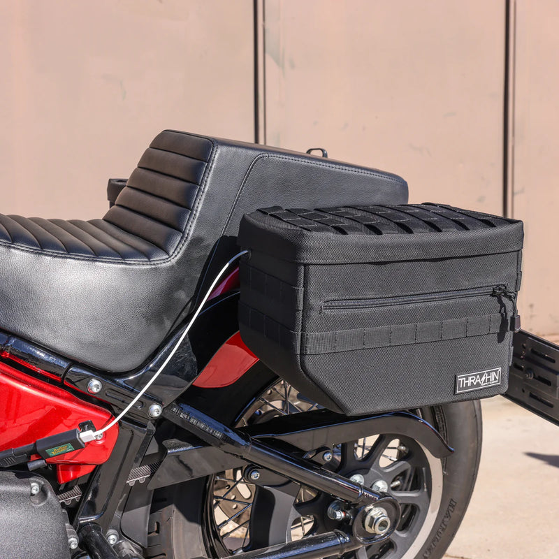 Set di borse laterali per moto Thrash Supply Escape 18L con chiusura a strappo