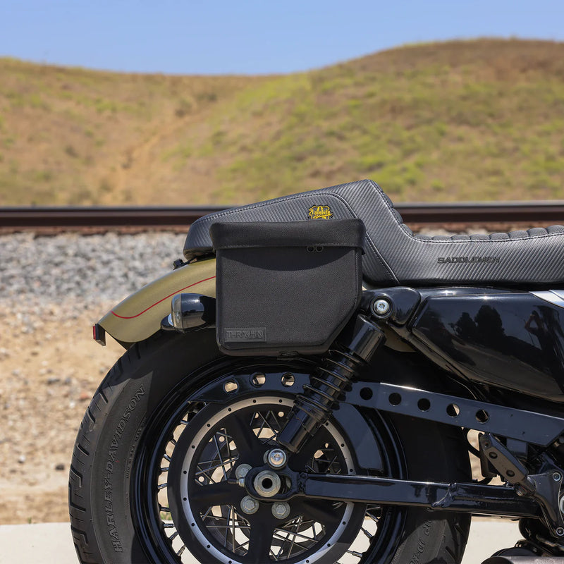 Thrashin Supply Mini Essential Set di borse laterali per moto da 8 litri