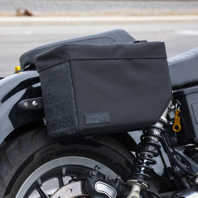 Set di borse laterali per moto Thrash Supply Escape Base 18L Throw-Over