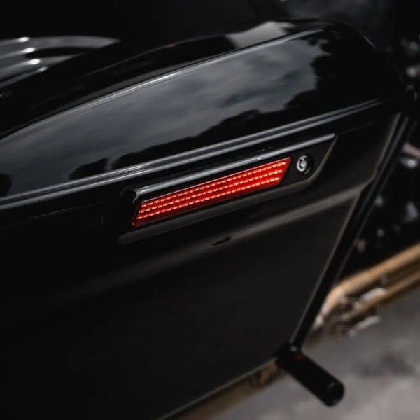 Custom Dynamics Luci LED a doppia intensità con chiusura a scatto per borse laterali Harley